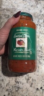 Trader Joe's Roasted Garlic Marinara Sauce packaging