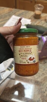 Trader Joe's Organic Roasted Red Pepper And Almond Pesto Sauce packaging