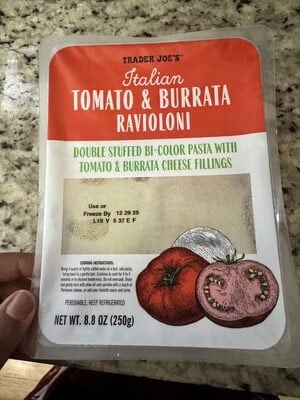 Trader Joe's Italian Tomato & Burrata Ravioloni packaging