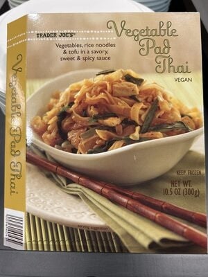 Trader Joe's Vegetable Pad Thai packaging