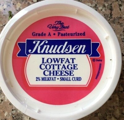 Knudsen Low Fat Cottage Cheese packaging