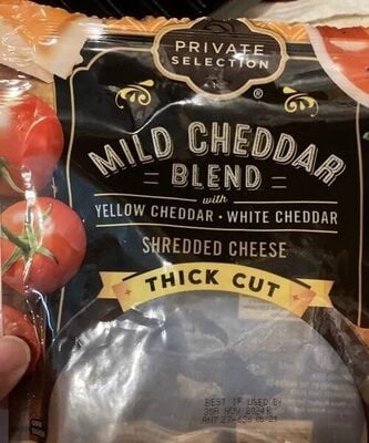 Private Selection Mild Cheddar Blend Thick Cut Shredded Cheese package