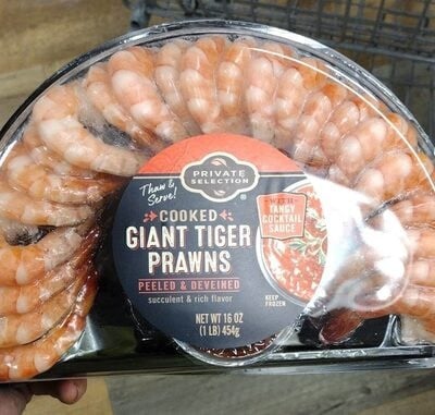Private Selection Succulent & Rich Peeled & Deveined Cooked Giant Tiger Prawns package