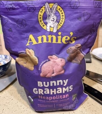 Annie's Organic Neopolitan Friends Bunny Grahams Big Bag package