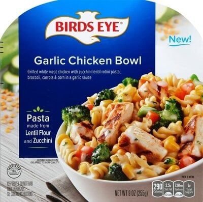 Birds Eye Grilled White Meat Chicken With Zucchini Lentil Rotini Pasta, Broccoli, Carrots And Corn In A Garlic Sauce Vegetables Pasta packaging