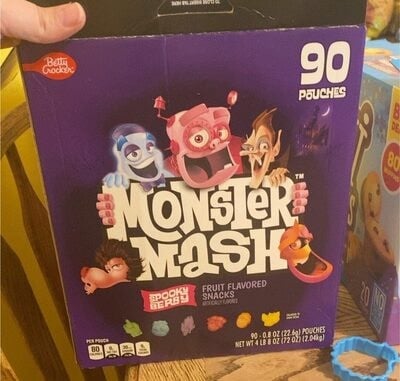 Betty Crocker Monster Fruit Snacks package