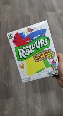 Fruit Roll-Ups Blastin' Berry Hot Colors package