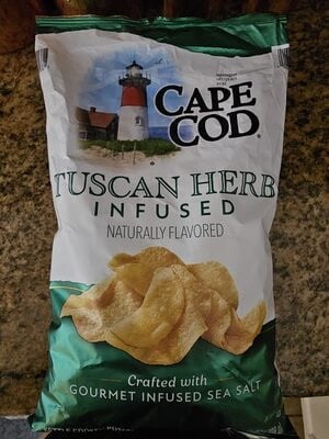 Cape Cod Tuscan Herb Chips package