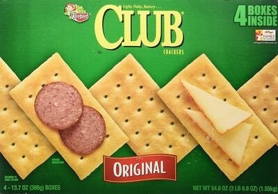 Club Original Crackers package