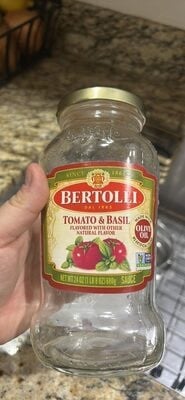 Bertolli Tomato & Basil Sauce packaging