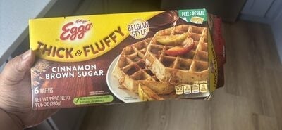 Kellogg Company Us Kellogg's Eggo Waffles Brown Sugar Cinnamon Thick & Fluffy package