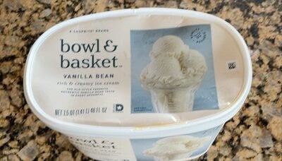 Shoprite Vanilla Bean Rich & Creamy Ice Cream package