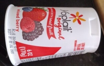 Yoplait Original Mixed Berry Gluten-Free Low-Fat Yogurt Cup package