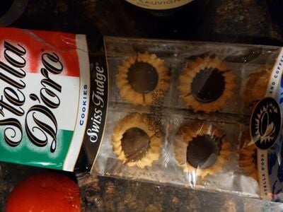 Stella Doro Cookies, Swiss Fudge packaging