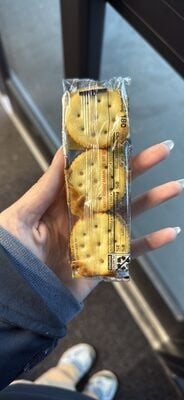 Lance Peanut Butter Toasty Sandwich Crackers package