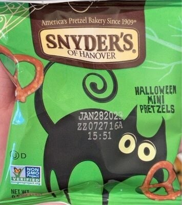 Snyders Of Hanover Mini Pretzels, Halloween Trick-Or-Treat Snack Sack package