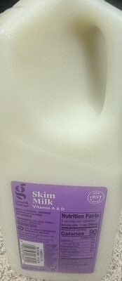 Good & Gather Skim Milk - 0.5gal - ™ package