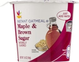 Ahold Instant Oatmeal Maple & Brown Sugar packaging