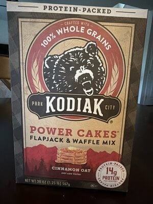 Kodiak Cakes Cinnamon Oat Power Cakes Flapjack & Waffle Mix package