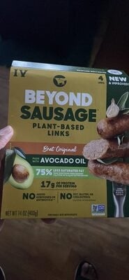 Beyond Meat Brat Original Beyond Sausage Plant-Based Links packaging
