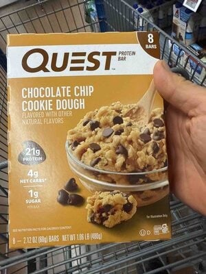 Quest Chocolate Chip Cookie Dough Protein Bars packaging