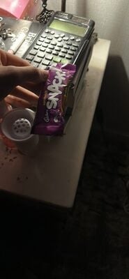 Cadbury Snack Chocolate Biscuit Bar packaging